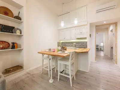 Cucina o angolo cottura di Marco's stylish home In the heart of Cagliari