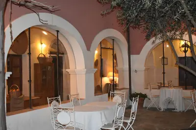 Patio o area all'aperto di Casa Camboni-Dimora Storica Bed & Breakfast