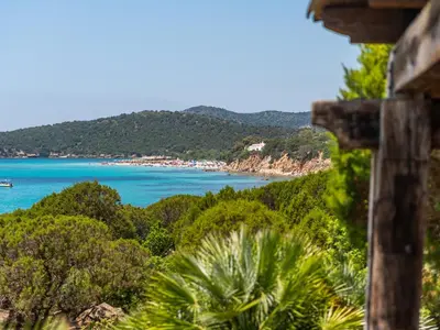 Paesaggio naturale nelle vicinanze della villa