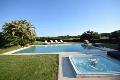 Piscina di VILLA BAIRES - CHIA o nelle vicinanze