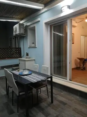 Cucina o angolo cottura di Alle Pavoncelle casa vacanze con terrazzo di 50 mq