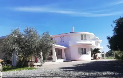 Edificio in cui si trova la stanza in casa privata