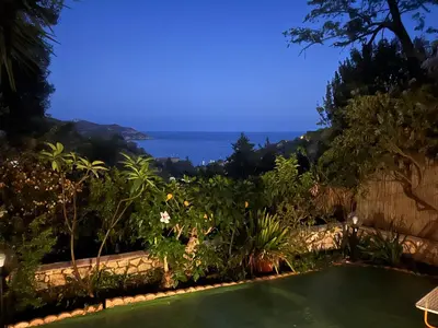 Paesaggio naturale nelle vicinanze della villa