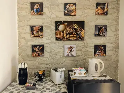 Set per la preparazione di tè e caffè presso 