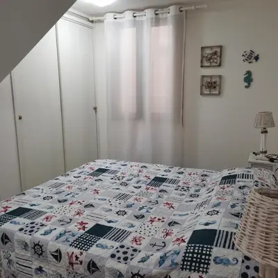 Letto o letti in una camera di VILLA VITTORIA with LARGE PRIVATE HEATED SWIMMING POOL COMPLETE with JACUZZI FOR EXCLUSIVE USE , SEA and BEACH VIEW, 150 METERS FROM THE BEACH, POOL SURFACE 60 mq , 645 sq ft, POOL DEPTH 140 cm ,55 inches, PARKING AND WIFI FREE