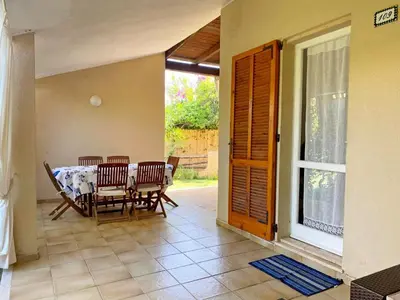 Patio o area all'aperto di Villetta con giardino a due passi dal mare