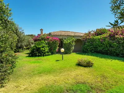 Giardino di Holiday Home Carlo-4 by Interhome