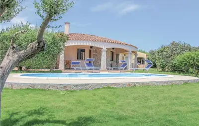 Piscina di Rei Sole Uni 8 Pool o nelle vicinanze