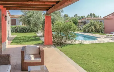Piscina di Rei Sole Uni 8 Pool o nelle vicinanze