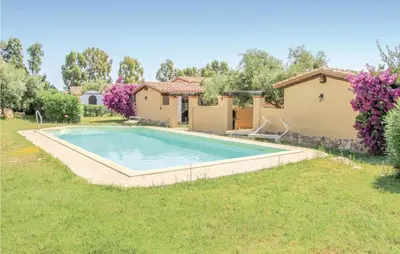 Piscina di Rei Sole Uni 8 Pool o nelle vicinanze