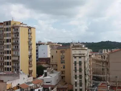 Vista generica su Cagliari o vista sulla città dall'interno dell'affittacamere
