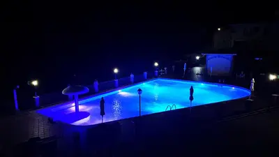 Piscina di Villetta bordo piscina vista mare Wi-Fi Gratis o nelle vicinanze