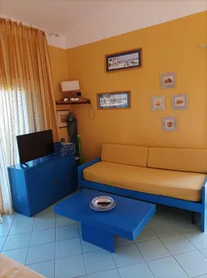 Area soggiorno di casa dalle 4 grandi terrazze