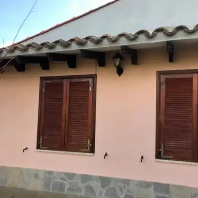 VILLETTA CON GRANDE GIARDINO VICINO ALLA SPIAGGIA DI Campus VILLASIMIUS