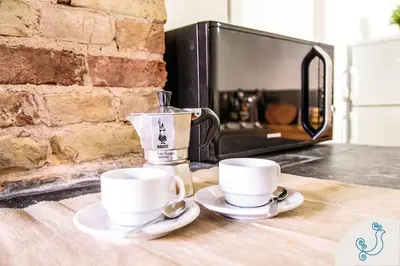 Set per la preparazione di tè e caffè presso Scuderie Reali - Loft in Castello, old town