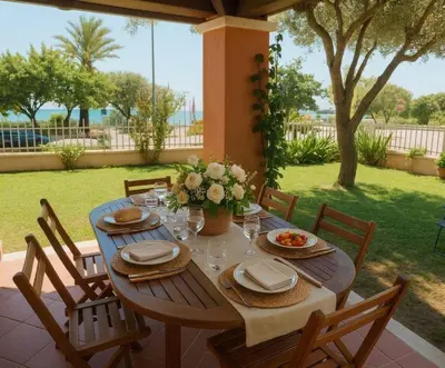 Giardino di VILLA STELLA fronte mare Porto Frailis