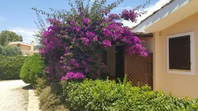 Giardino di Porto Giunco Residence