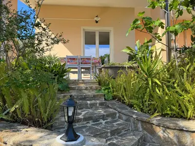Giardino di Villa Dei Fiori - casa vacanza
