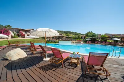 Piscina di Residence S'incantu o nelle vicinanze