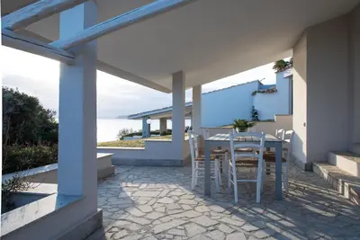 Balcone o terrazza di SUL MARE SARDEGNA VILLA ALIMEDE