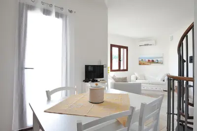TV o dispositivi per l'intrattenimento presso Casa Bianco Navarrese A