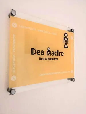 Certificato, attestato, insegna o altro documento esposto da B&B Dea Madre