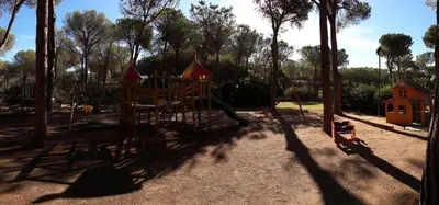 Giardino di Villetta con giardino immersa nel verde a 150mt dal mare
