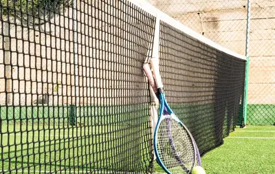 Attività di tennis o squash presso l'appartamento o nelle vicinanze