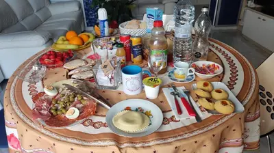 Cibo presso la stanza in casa privata o nelle vicinanze
