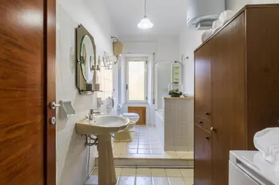 Bagno di SANTA MARIA NAVARRESE CON GIARDINO E VISTA MARE