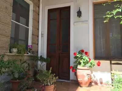 Facciata o entrata di Villa Serra B&B iun E6769