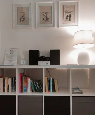 Biblioteca nell'appartamento