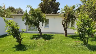 Giardino di DOMU NOSTA di Giulio & Ignazia Dèpendance