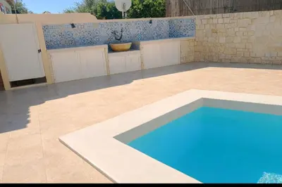 Piscina di Villa Maria favolosa piscina di nuova costruzione o nelle vicinanze
