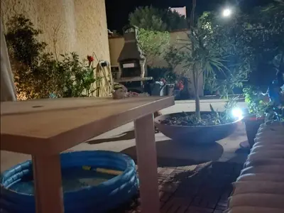 Giardino di B&B Is Pranus a Mari Casa Privata