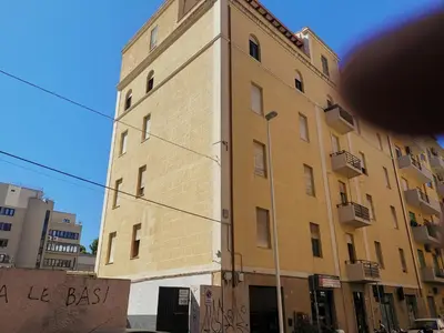 Edificio in cui si trova la stanza in casa privata