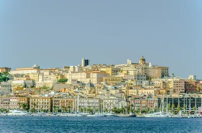 Vista generica su Cagliari o vista sulla città dall'interno del bed & breakfast