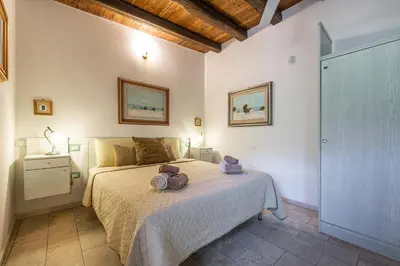 Letto o letti in una camera di Guest House Villa Verde - Short Term Room Rentals