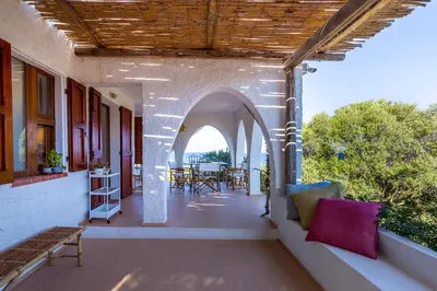 Balcone o terrazza di su mari su entu Isola di Sant'Antioco villa con accesso diretto al mare