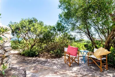 Giardino di su mari su entu Isola di Sant'Antioco villa con accesso diretto al mare