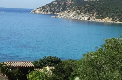 Paesaggio naturale nelle vicinanze della villa