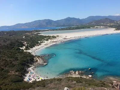 Paesaggio naturale nelle vicinanze della villa