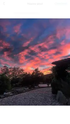 Alba o tramonto visti dall'interno della casa vacanze o dai dintorni
