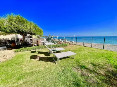Paesaggio naturale nelle vicinanze della casa vacanze