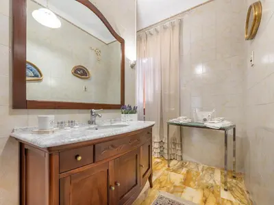Bagno di Villa Iole