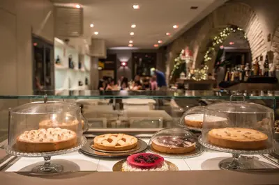 Cibo presso l'appartamento o nelle vicinanze