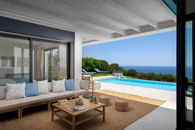 Piscina di VILLA MARITA - Luxury Sea View o nelle vicinanze
