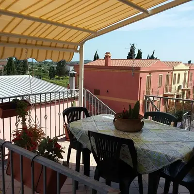 Balcone o terrazza di Casa vacanze Antonella Pula a 750mt dal centro.