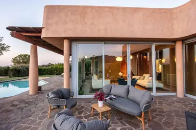 Piscina di Is Molas Villas o nelle vicinanze
