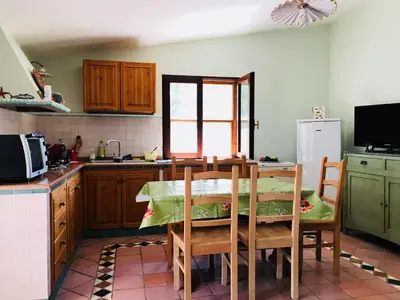 Cucina o angolo cottura di Villetta al Mare circondata dal Verde (Carloforte - Spalmatore)